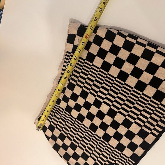 Urban Outfitters Women's Checkered Stretch Mini Tan Skirt Sz L Preppy Academia - Picture 4 of 5